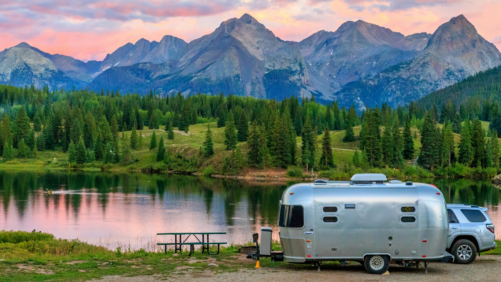 Airstream-Landscape-with-Bambi
